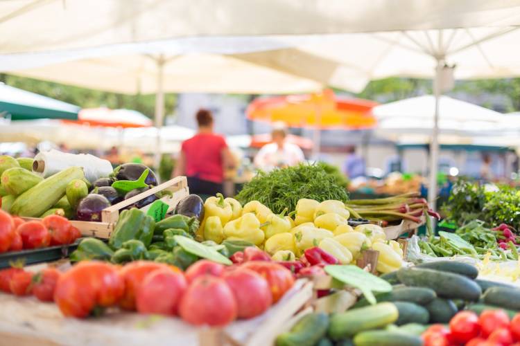 farmers market veggies